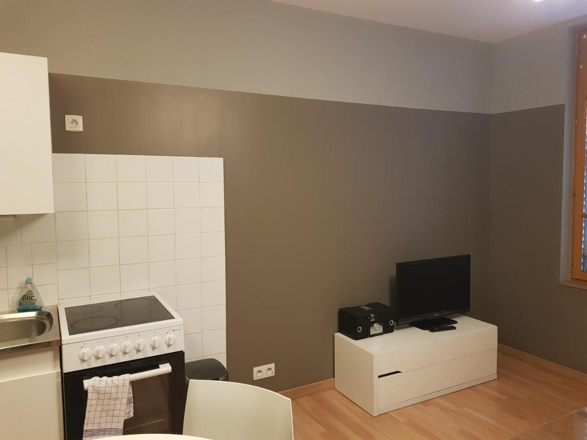Appart'Hotel De La Tour Труа Екстер'єр фото