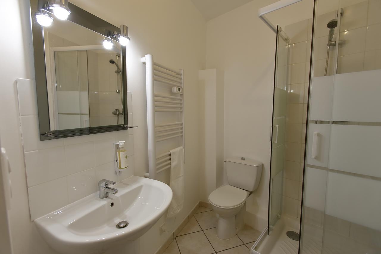 Appart'Hotel De La Tour Труа Екстер'єр фото
